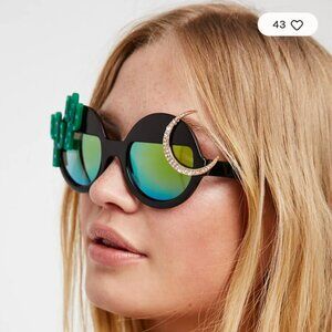 Free People Desert Moon Sunnies - Sunglasses - WHITE